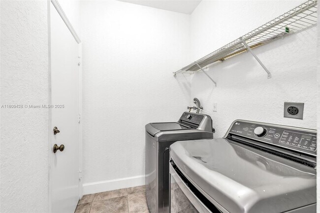 Building Photo - 15991 SW 150th St