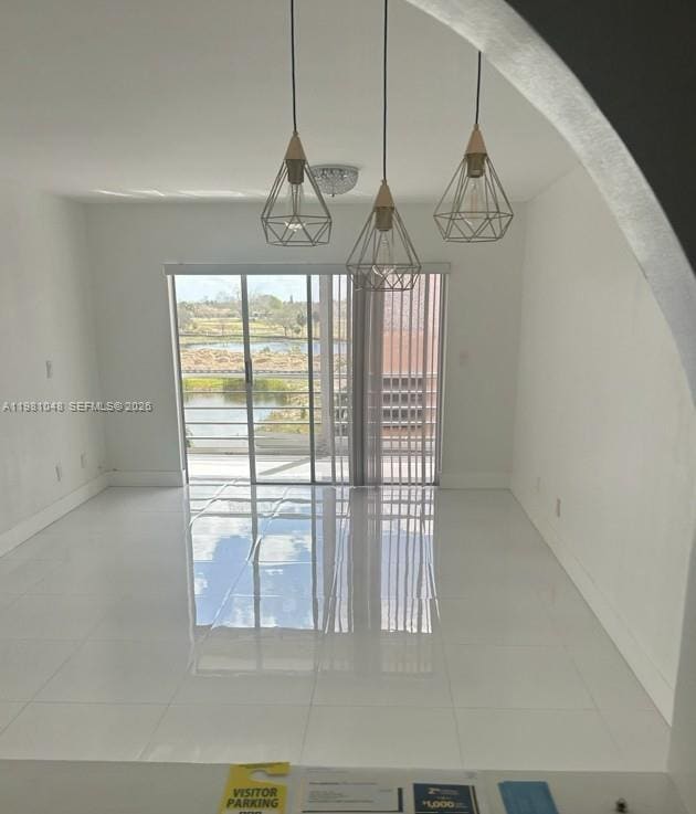 Building Photo - 3048 Sunrise Lakes Dr E