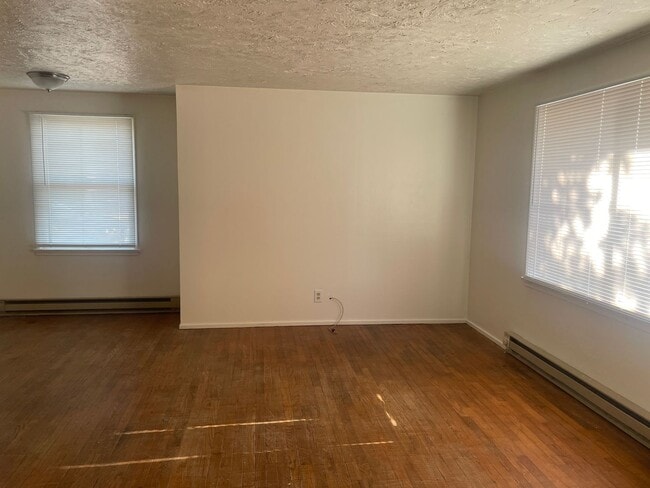 Building Photo - Home in The Heart of Ephrata!
