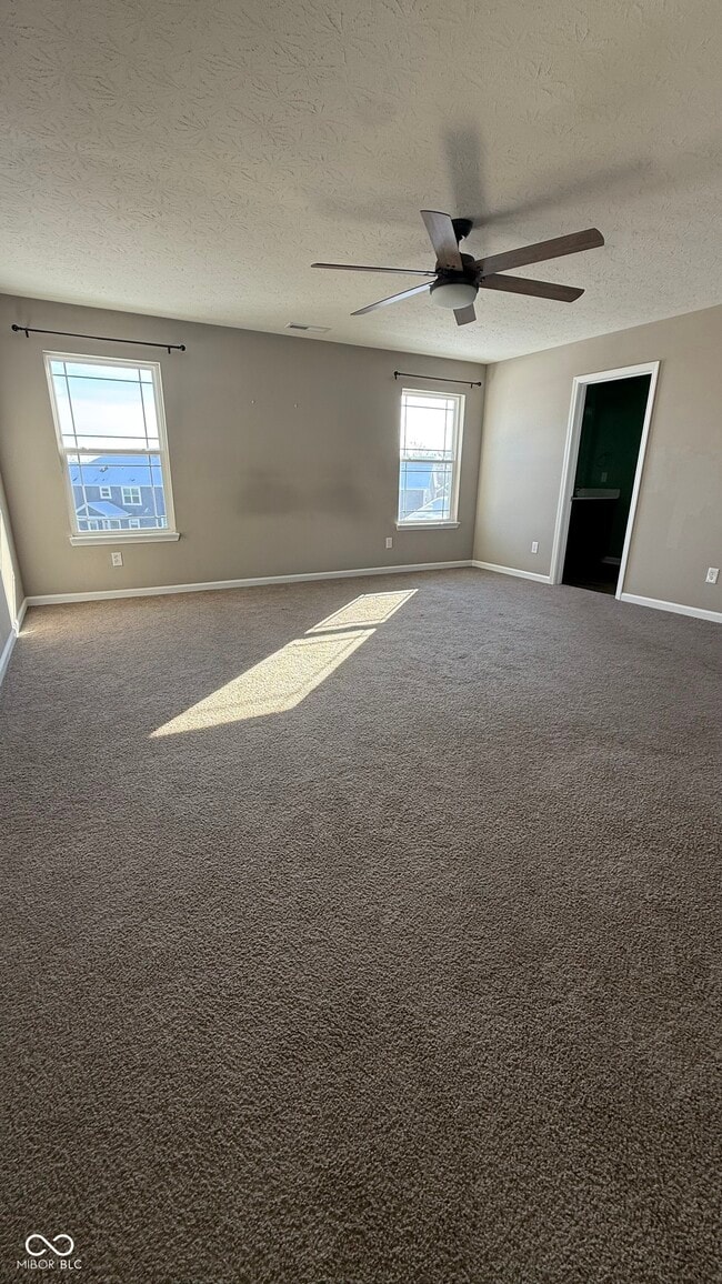 Building Photo - 6923 Bryant Pl