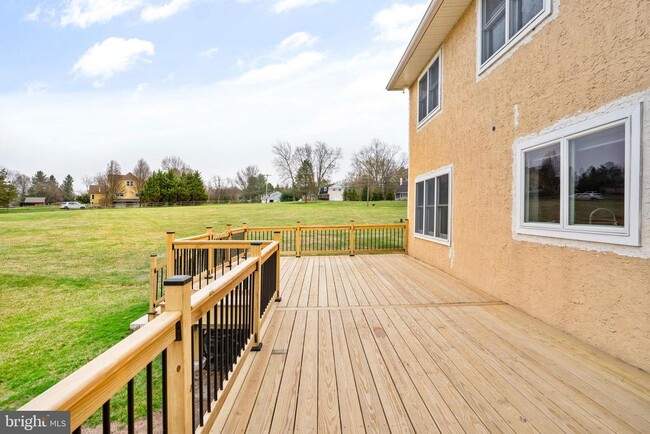 Building Photo - 3554 N Sugan Rd