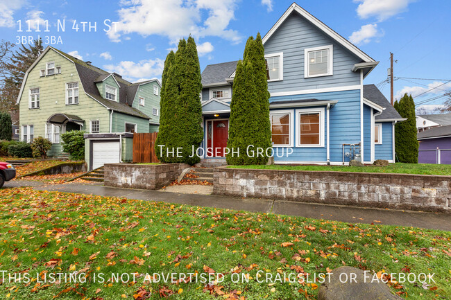 Building Photo - Beautifully updated 3 bed Craftsman in Tacoma