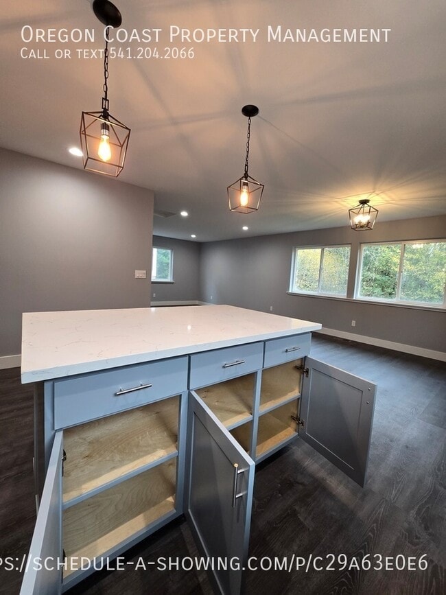 Building Photo - 4255 Sequoia Loop