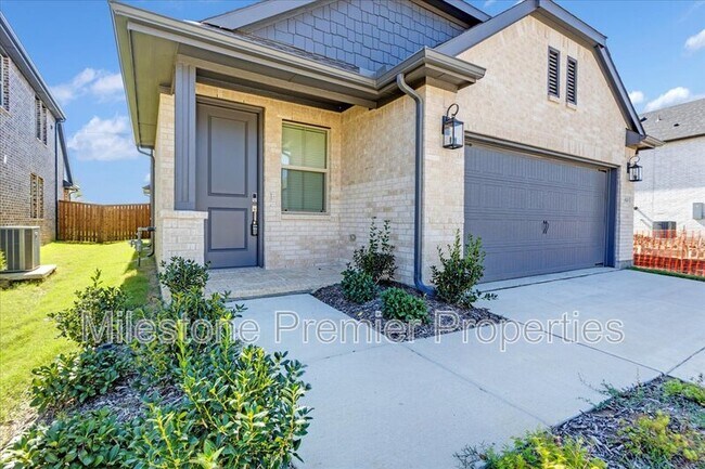 Building Photo - 820 Sunflower Trl