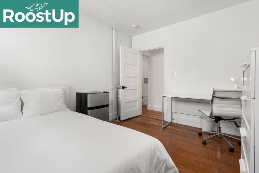 Building Photo - Furnished Bedroom in Jamaica Plain