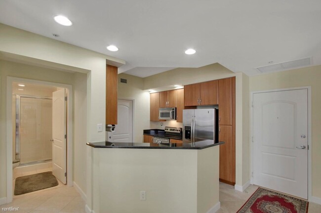 Building Photo - 2 br, 2 bath Condo - 801 S Olive Ave Unit ...