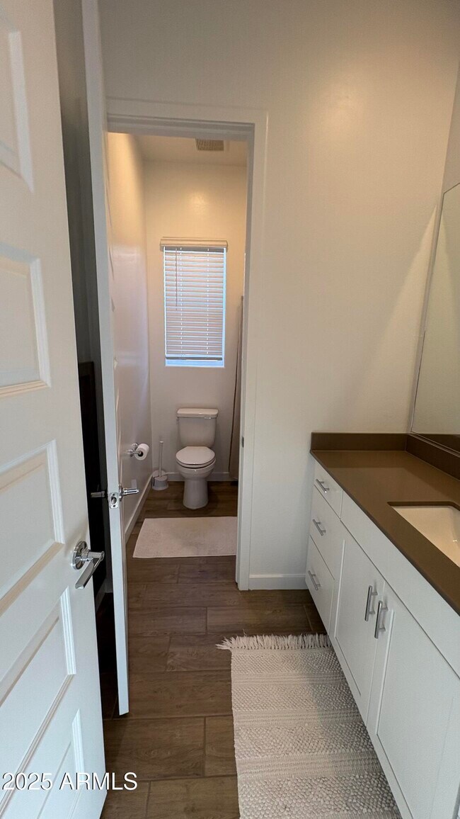 Building Photo - 3240 W Peak View Rd