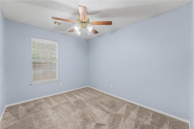 Building Photo - 1314 Tradition Ave
