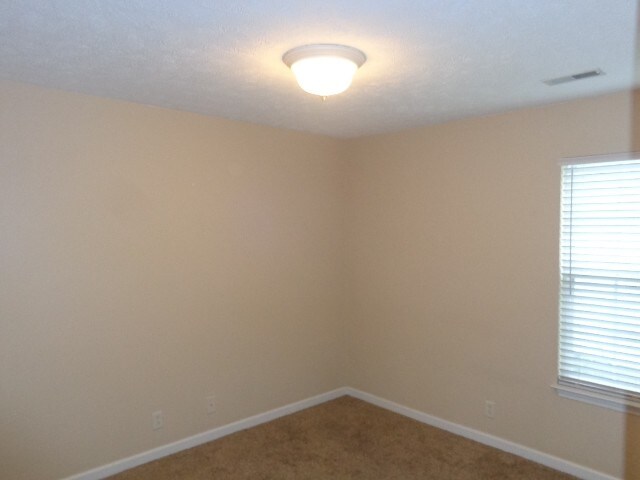 Building Photo - 167 Lansdan Dr