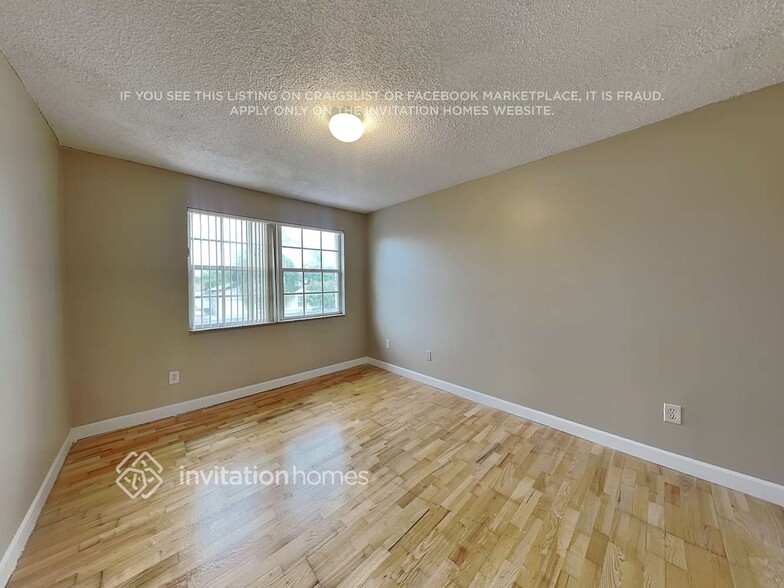 Building Photo - 11357 SW 161st Pl