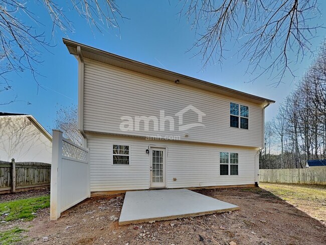 Building Photo - 801 Winterside Ln