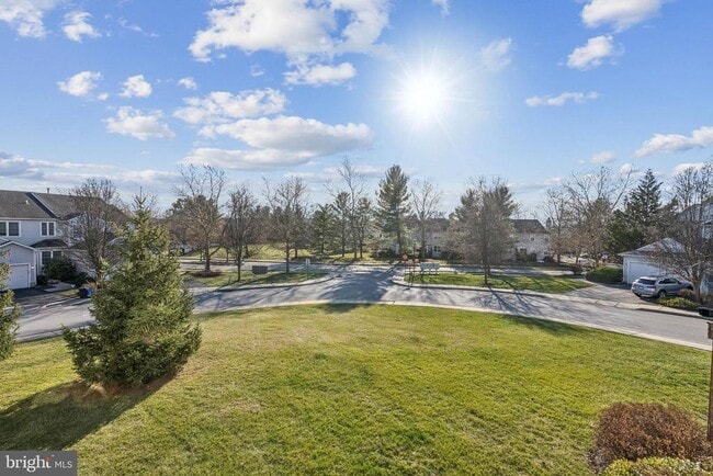 Building Photo - 28 Victoria Cir