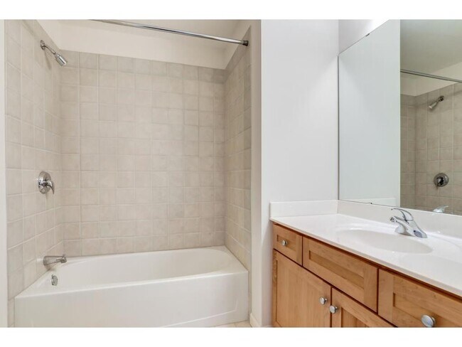 Building Photo - 500 E Grant St