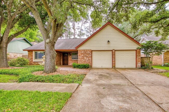 Building Photo - 22411 Elsinore Dr