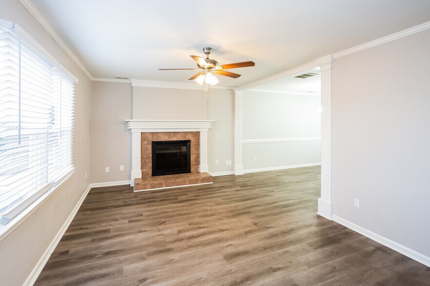 Building Photo - 9147 Moss Cove Ct