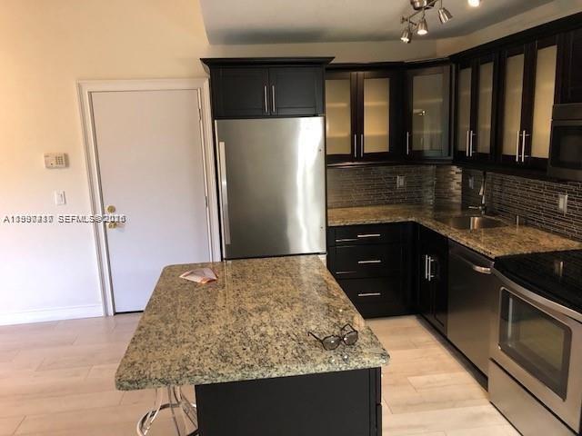 Building Photo - 10733 Cleary Blvd