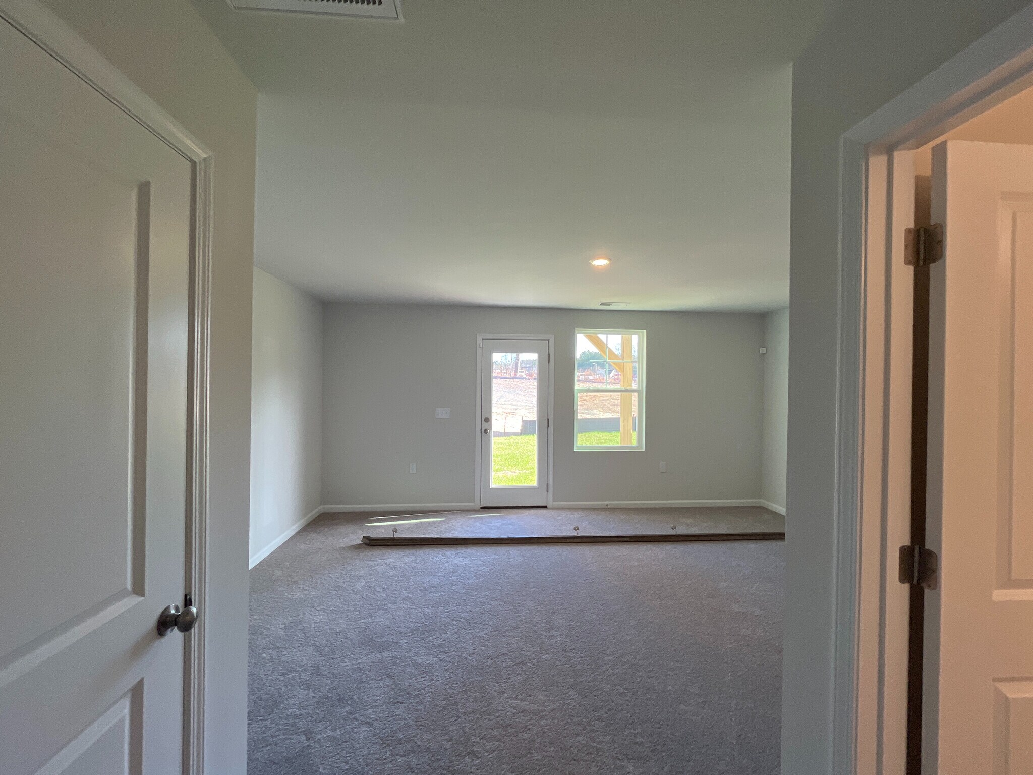 Building Photo - Room in Townhome on Chert Ln