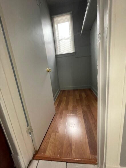 Building Photo - 2532 S Albany Ave