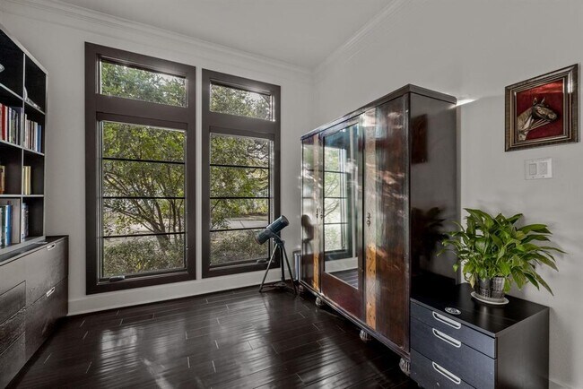 Building Photo - 4720 Rockcliff Rd