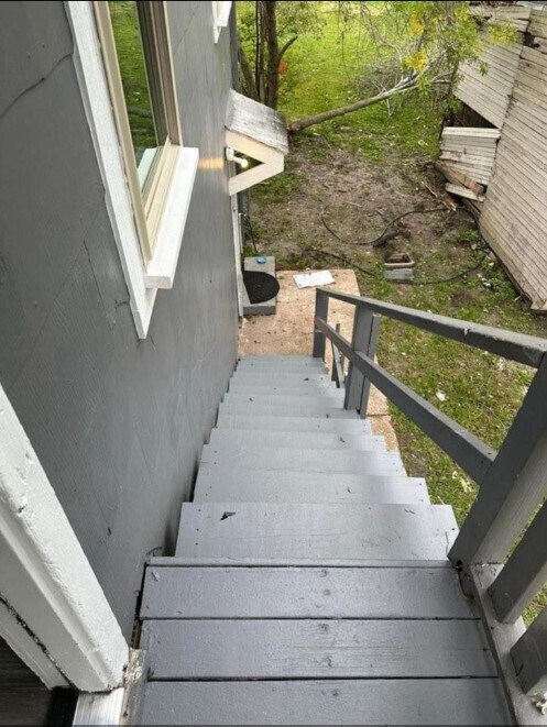 Building Photo - 702 Rosedale St