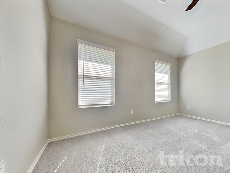 Building Photo - 17552 Rosewood Manor Ln