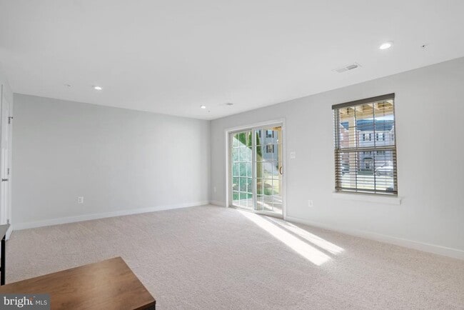 Building Photo - 16627 Tortola Dr