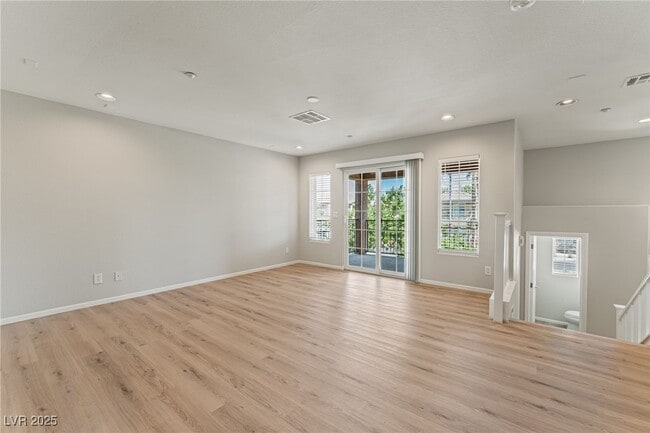 Building Photo - 9164 Enticing Ct