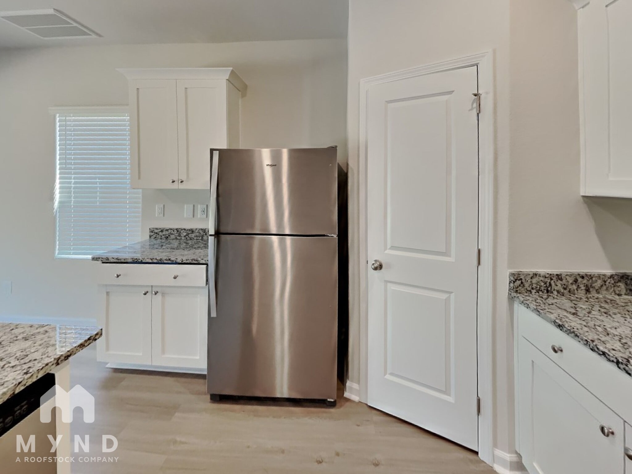 Building Photo - 140 Warwick Dr