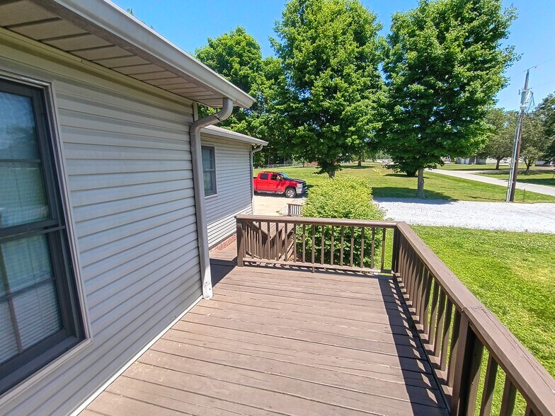 Front porch/Entry - 258 Barkley Cir
