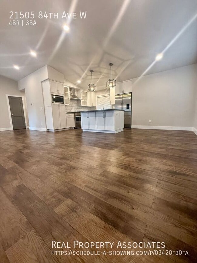 Building Photo - 21505 84th Ave W