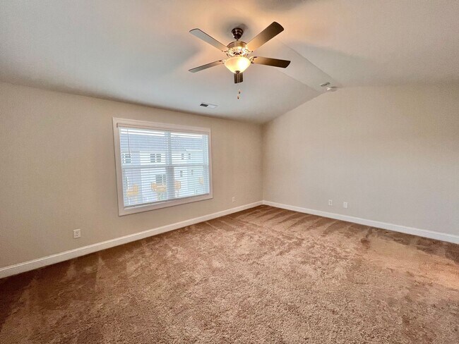 Building Photo - Stunning 3BD, 3BA End Unit Raleigh Townhome on a Corner Lot with High End Features in an HOA Comm...