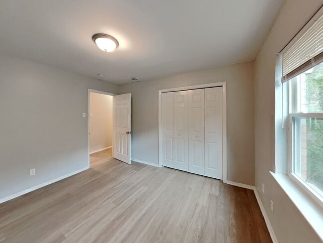 Building Photo - Newly Renovated 3BR/2BA Home in Dallas