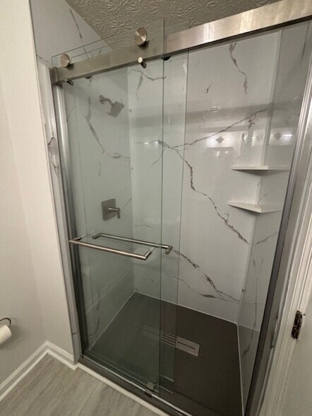 Building Photo - 743 Deering Rd