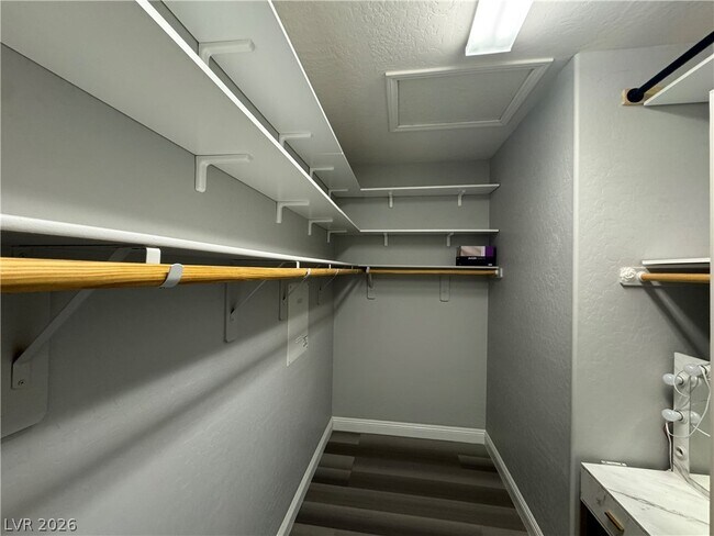 Building Photo - 5027 Breaking Dawn Ct