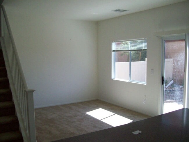 Building Photo - Lovely 3-Bedroom Home in a cul-de-sac