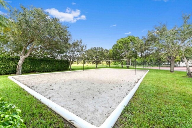 Building Photo - 2038 Alta Meadows Ln