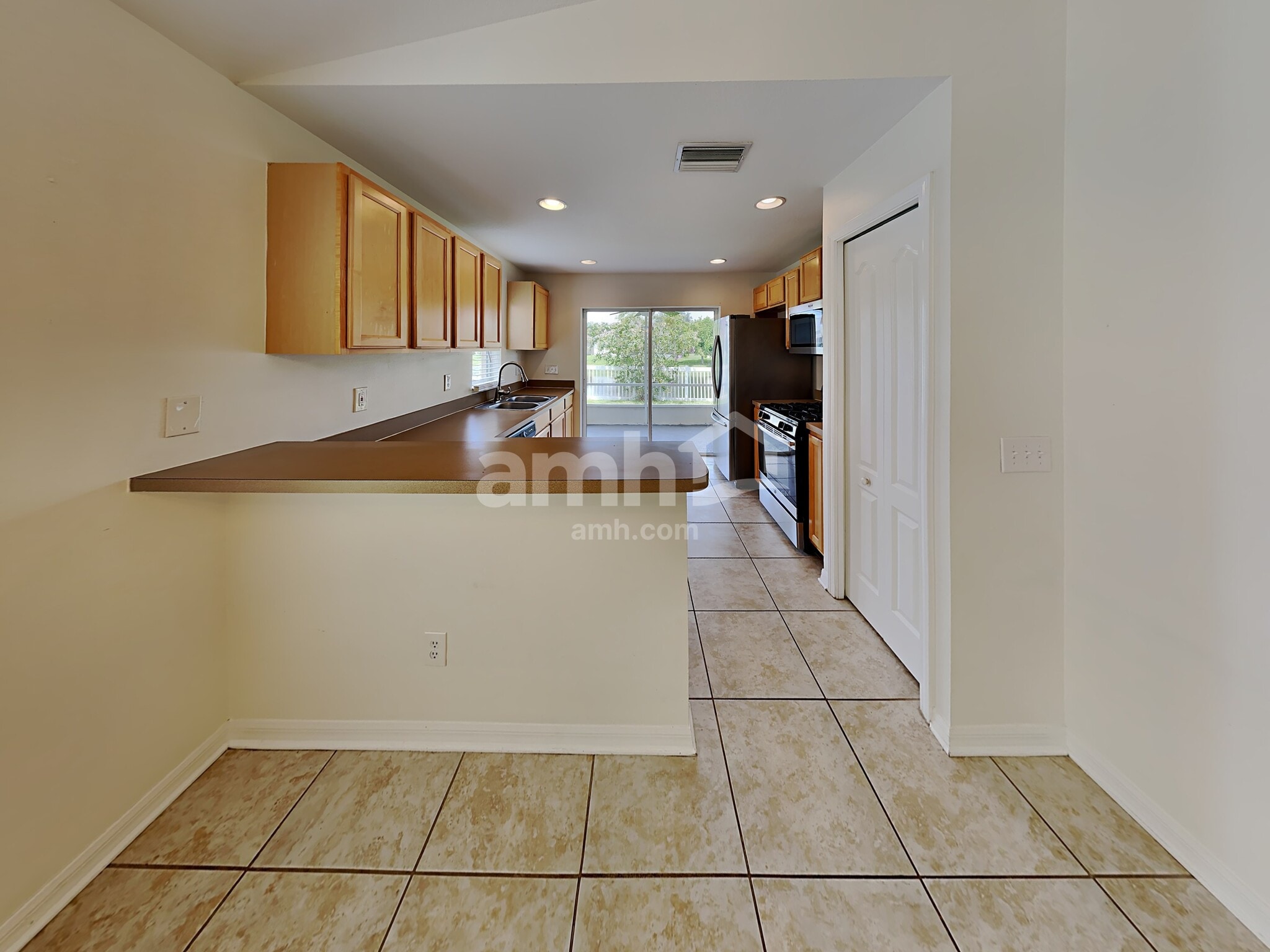 Building Photo - 10126 41st Ct E