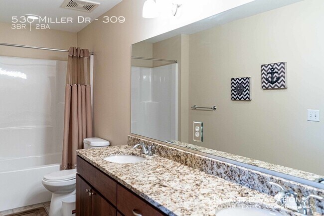 Building Photo - Grand Landing Condo