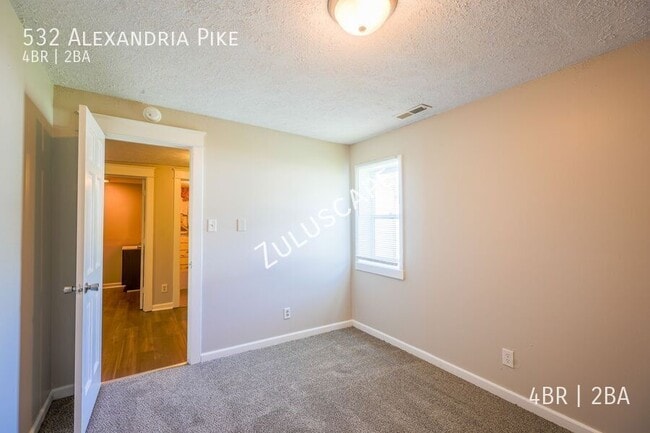 Building Photo - 532 Alexandria Pike