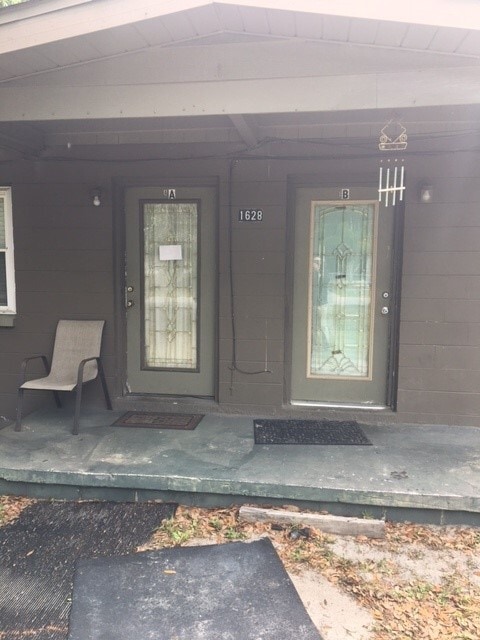 Building Photo - 1628 S 58th St