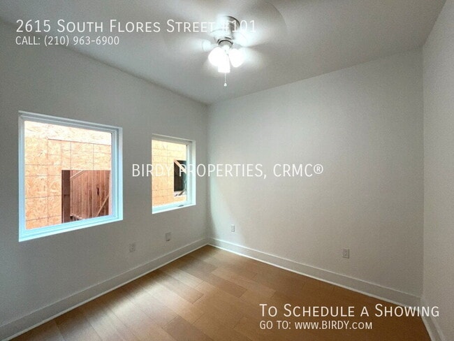 Building Photo - 2615 S Flores St