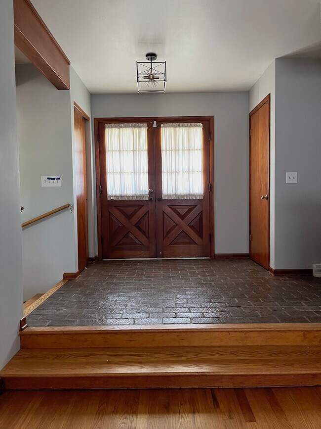 3676 Montclair Dr 3676 Montclair Dr Columbus OH 43219 Apartment Finder