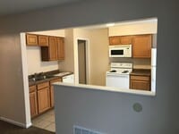 Building Photo - 917 SW Titus Ave