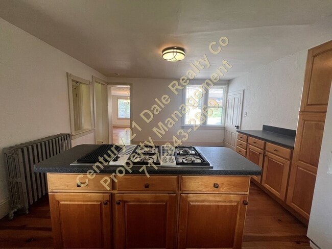 Building Photo - 3 Bedroom Home in Southern School District