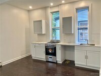 Building Photo - 58 Trinity Pl