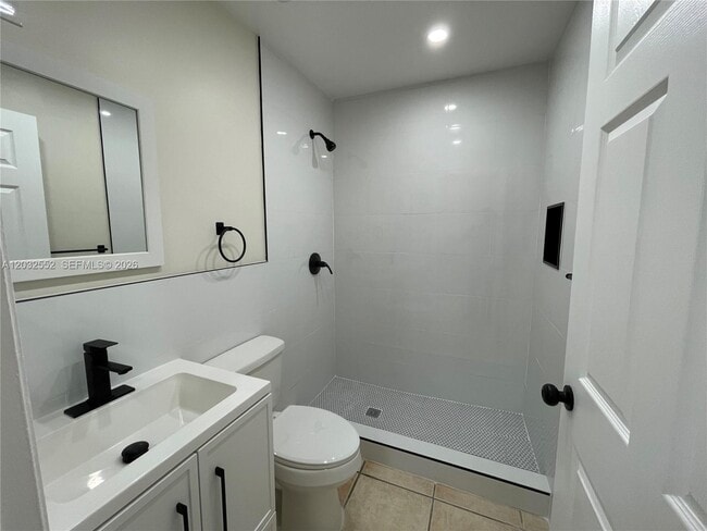Building Photo - 1511 San Remo Cir