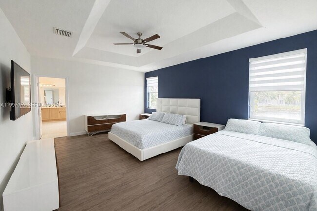 Building Photo - 3821 SW 167th Ave