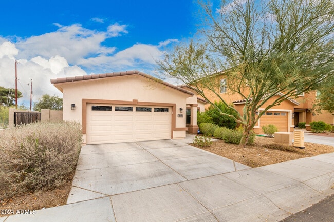 Building Photo - 2647 E Contention Mine Rd