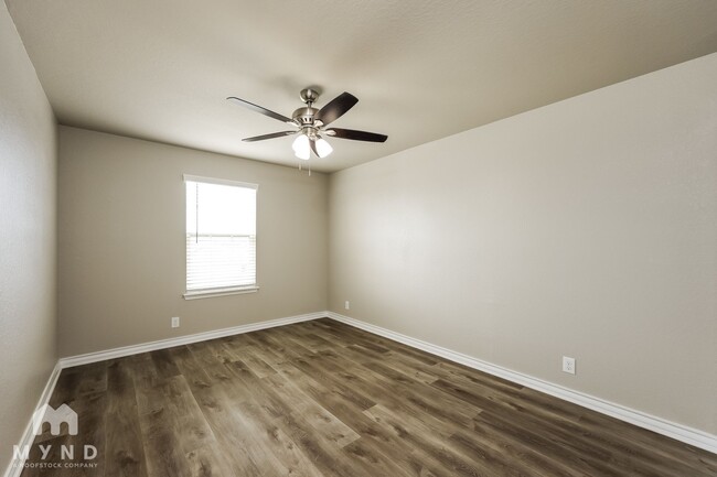 Building Photo - 15453 Bobwhite Quail