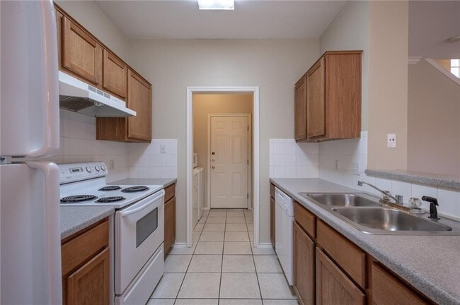 Building Photo - 1733 Constantino Cir